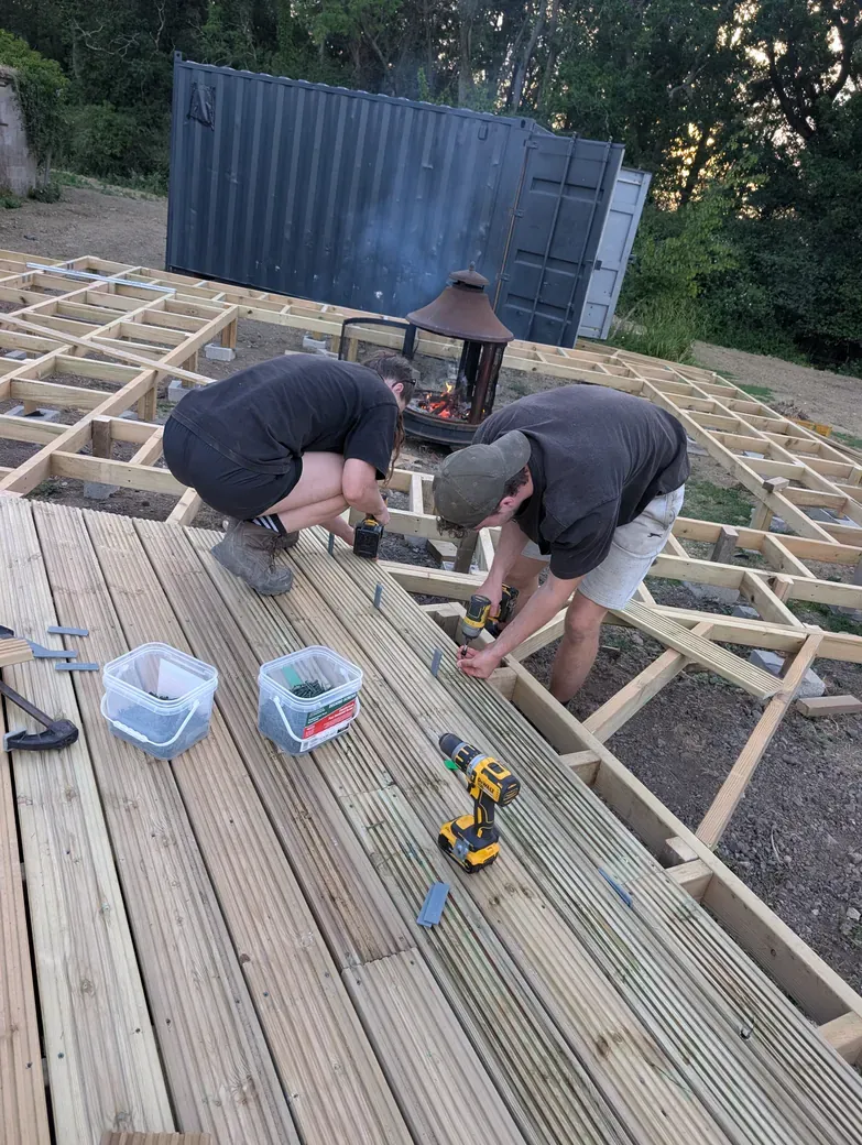 Working in the evening to escape the heatwaves
