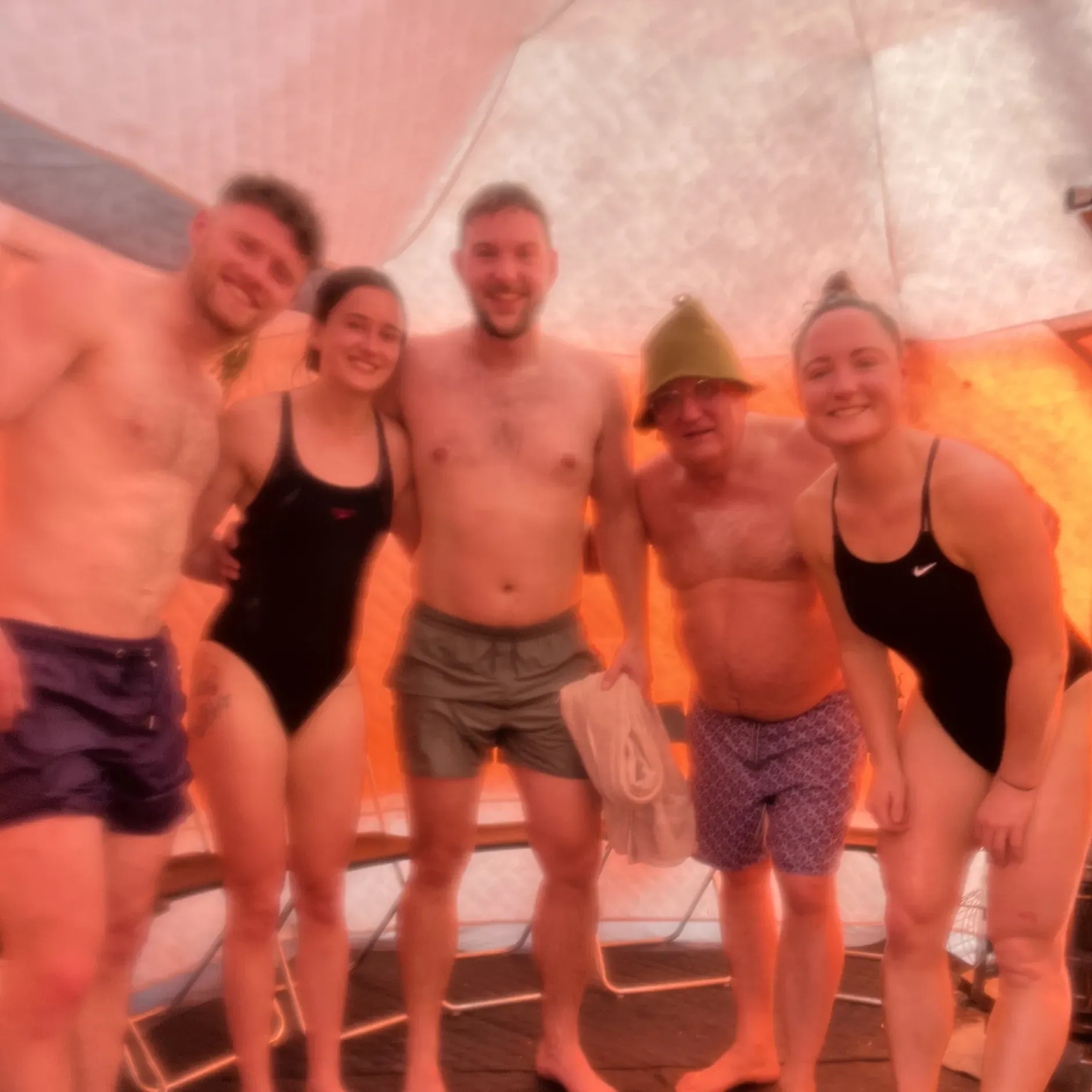 Friends sitting together in the Sauna Hub at Balta Chill